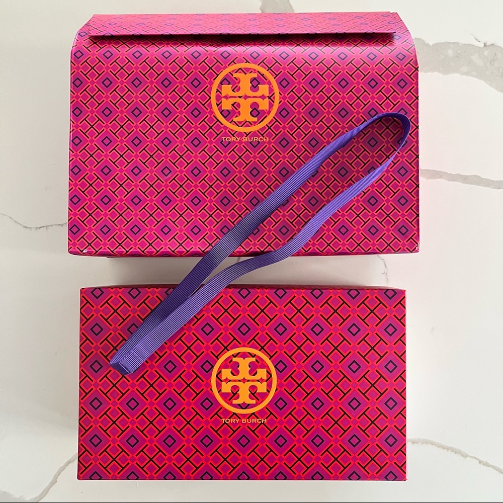 Tory Burch Shoebox & Packaging - Pink